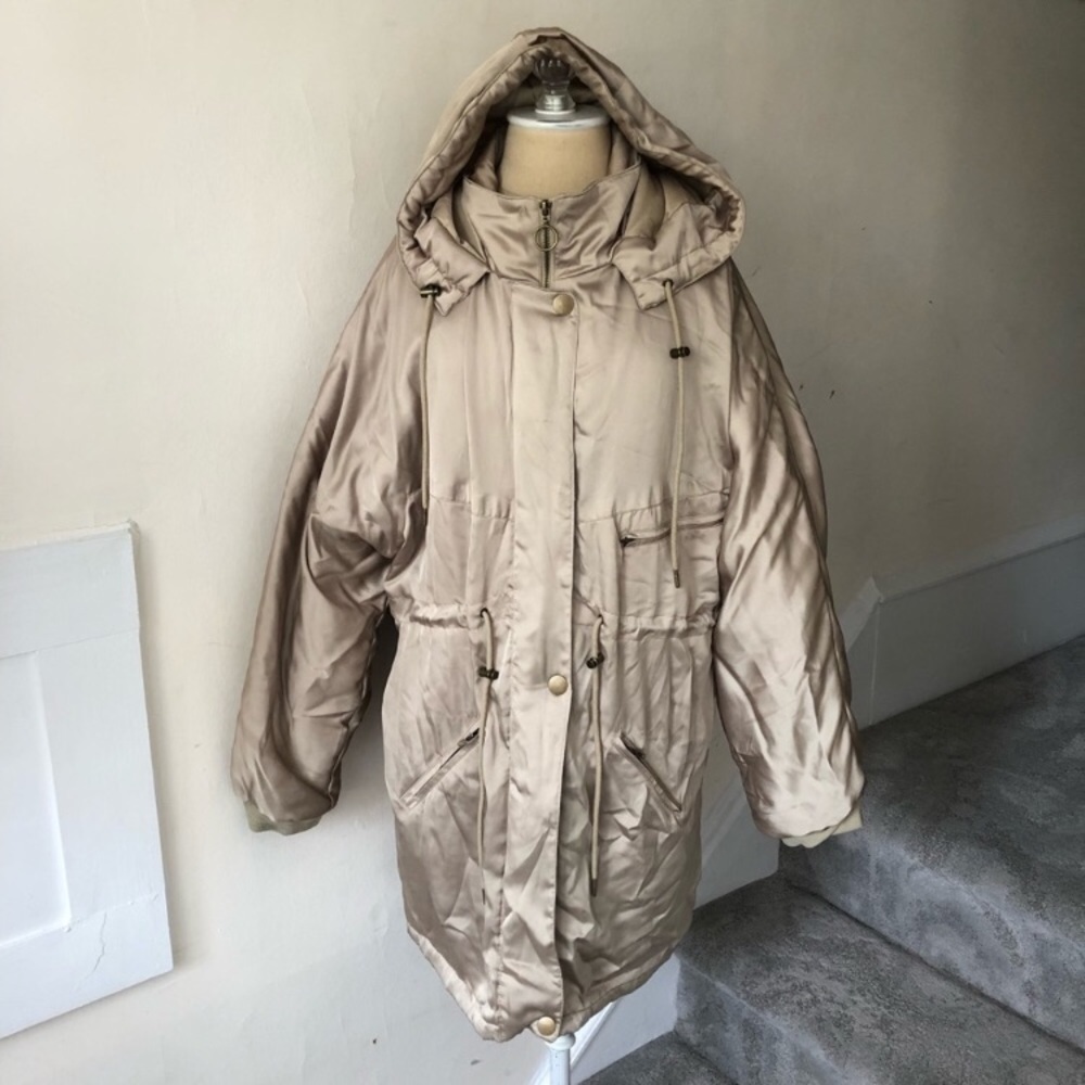 Urban Outfitters Lightweight Hooded Puffer Coat